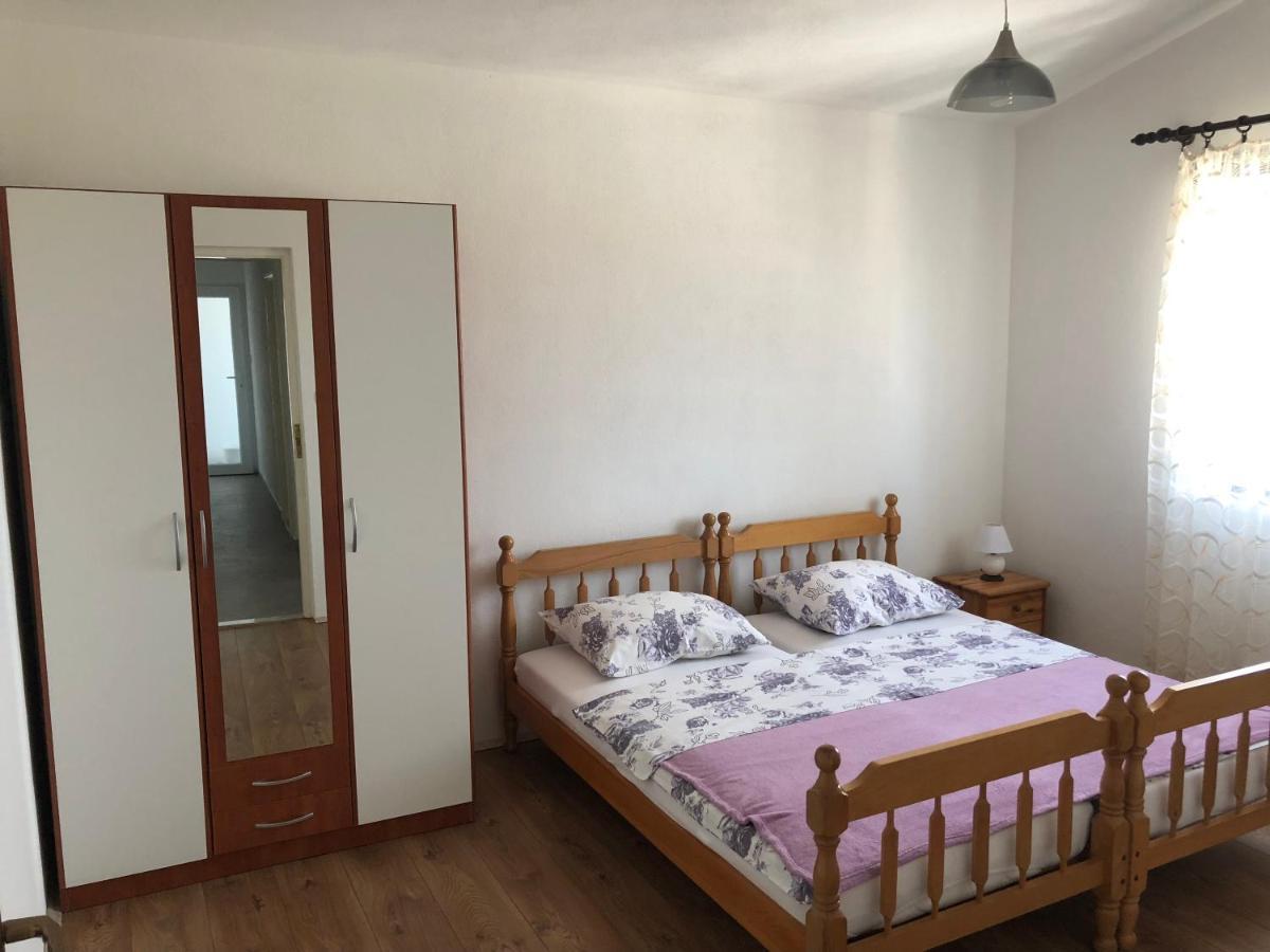 Apartmani Brko Biograd Biograd Na Moru Kültér fotó